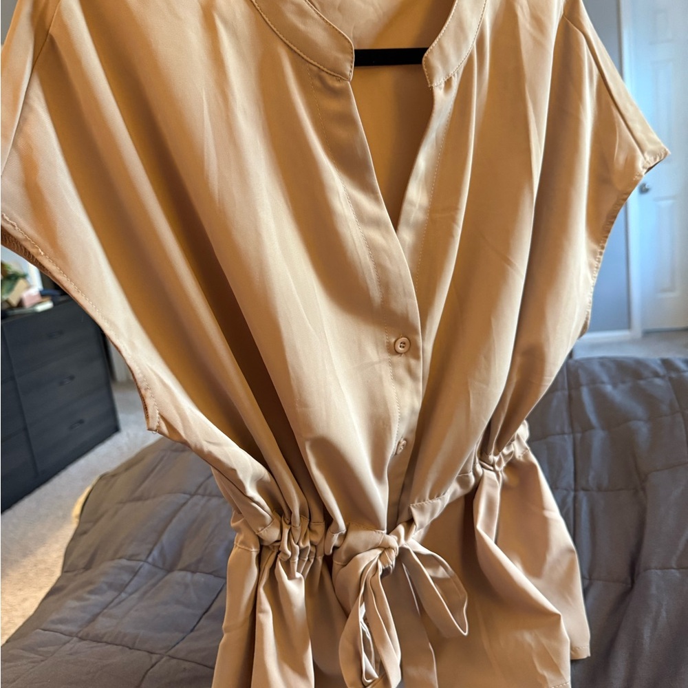 CICI BELL Tan Button-Up Blouse